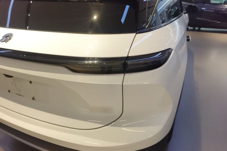 Used Nio ES6 2023 75 kWh Right Rear Taillight