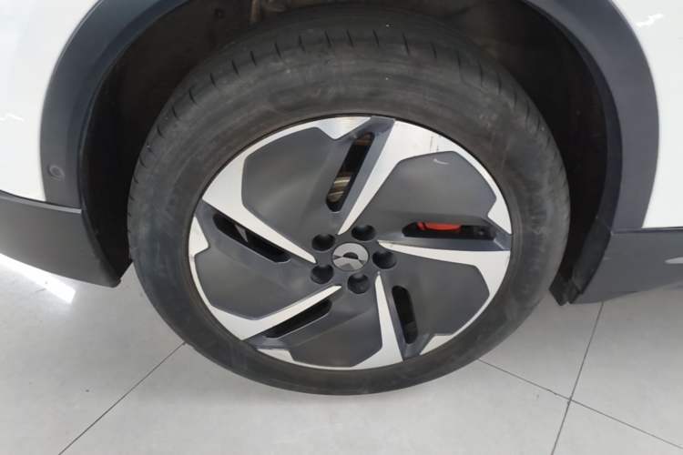 Used Nio ES6 2023 75 kWh Right Rear Wheel Hub