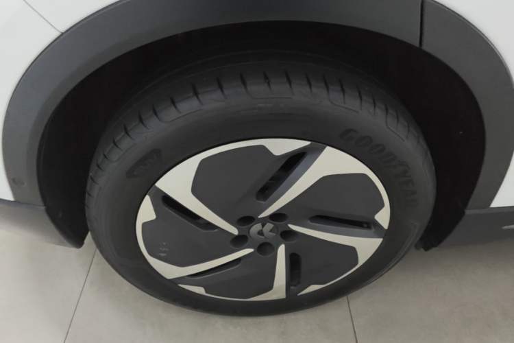 Used Nio ES6 2023 75 kWh Right Rear Wheel Hub