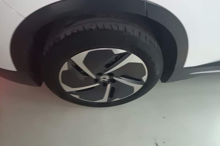 Used Nio ES6 2023 75 kWh Right Rear Wheel Hub
