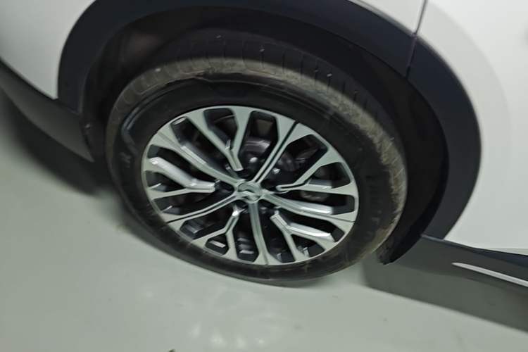 Used Nio ES6 2023 75 kWh Right Rear Wheel Hub