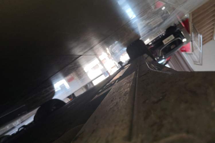 Used Nio ES6 2023 75 kWh Right Side Sill