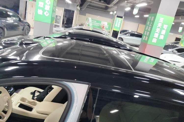 Used Nio ES6 2023 75 kWh Roof