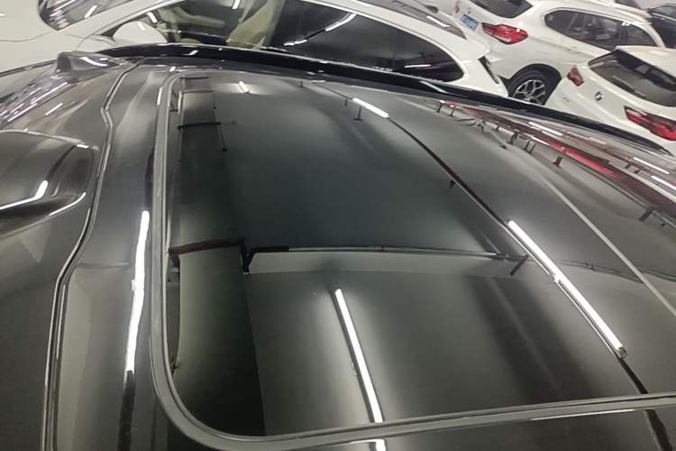 Used Nio ES6 2023 75 kWh Roof