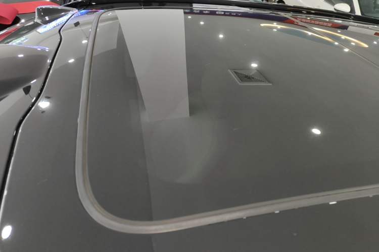 Used Nio ES6 2023 75 kWh Roof