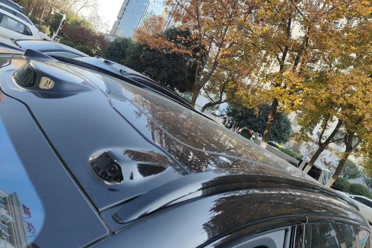 Used Nio ES6 2023 75 kWh Roof