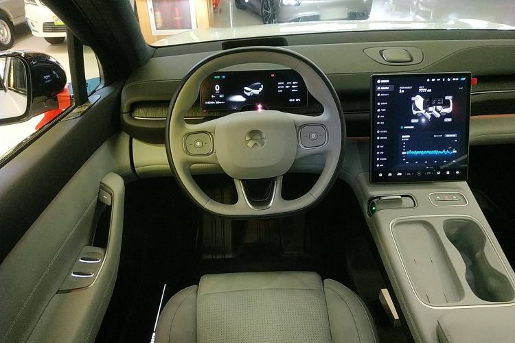 Used Nio ES6 2023 75 kWh Steering Wheel