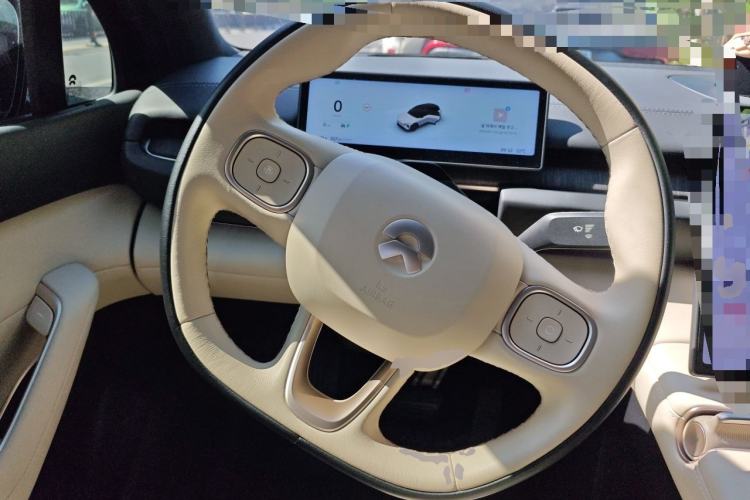 Used Nio ES6 2023 75 kWh Steering Wheel