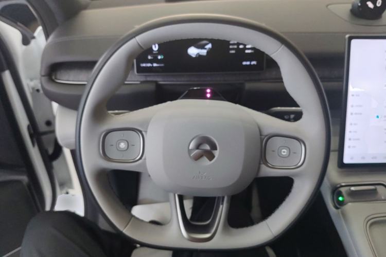 Used Nio ES6 2023 75 kWh Steering Wheel