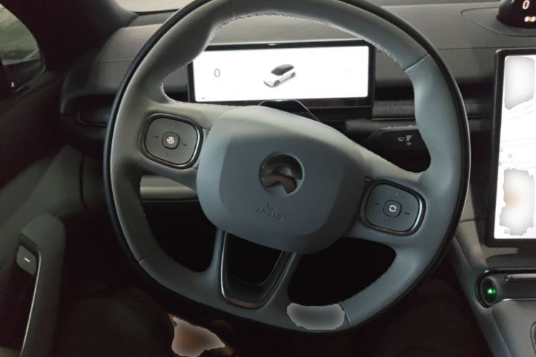 Used Nio ES6 2023 75 kWh Steering Wheel