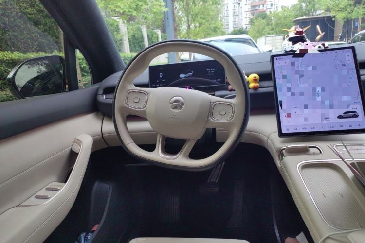Used Nio ES6 2023 75 kWh Steering Wheel
