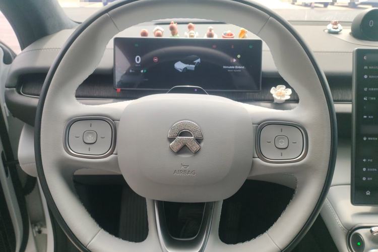 Used Nio ES6 2023 75 kWh Steering Wheel