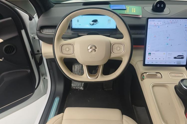 Used Nio ES6 2023 75 kWh Steering Wheel