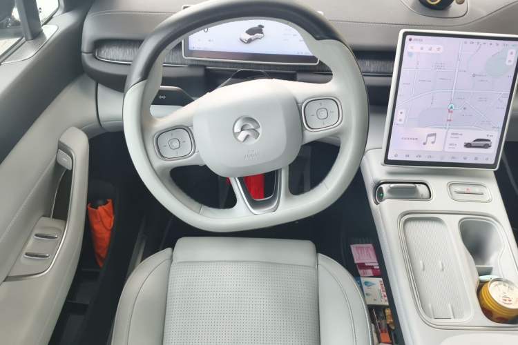 Used Nio ES6 2023 75 kWh Steering Wheel