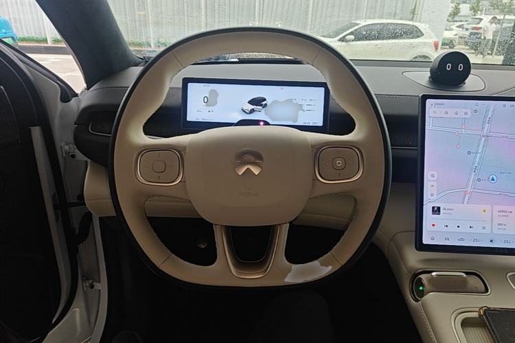 Used Nio ES6 2023 75 kWh Steering Wheel