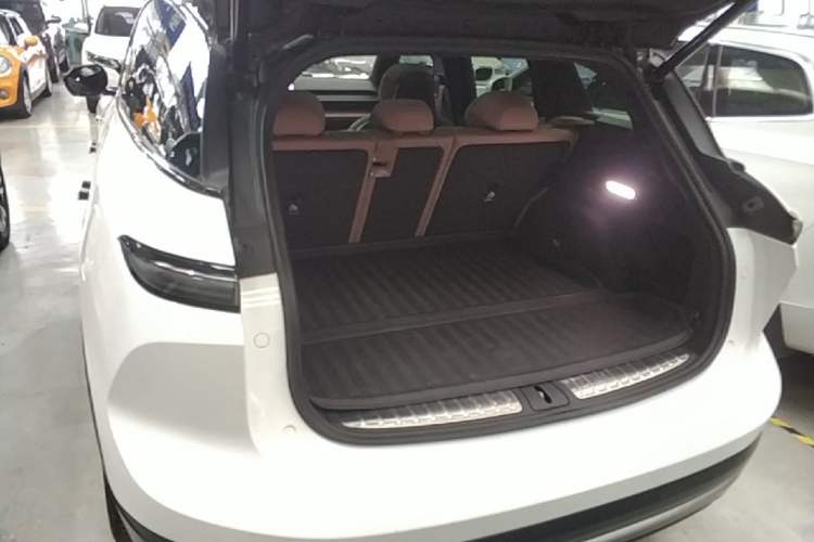 Used Nio ES6 2023 75 kWh Trunk