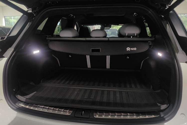 Used Nio ES6 2023 75 kWh Trunk