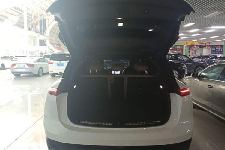 Used Nio ES6 2023 75 kWh Trunk