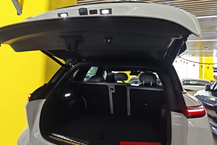 Used Nio ES6 2023 75 kWh Trunk