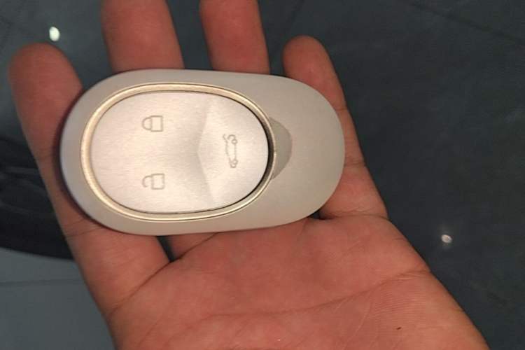 Used Nio ES6 2023 75 kWh Vehicle Key