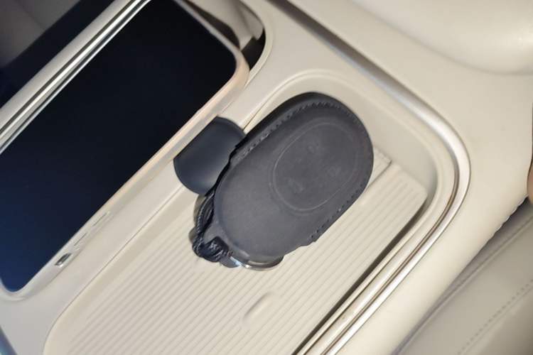 Used Nio ES6 2023 75 kWh Vehicle Key