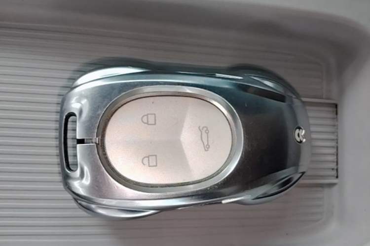 Used Nio ES6 2023 75 kWh Vehicle Key