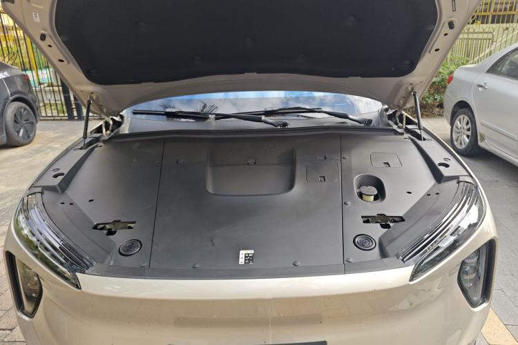 Used Nio ES6 2023 75 kWh Engine Bay