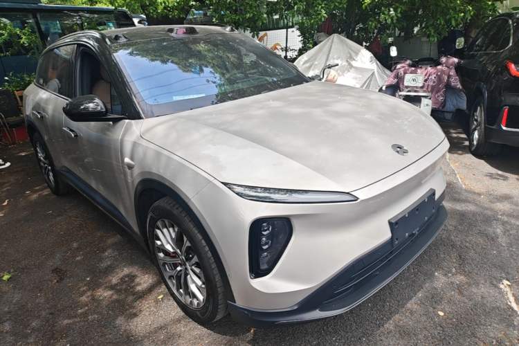 Used Nio ES6 2023 75 kWh Exterior 1