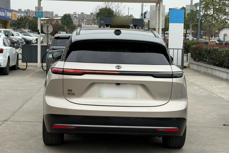 Used Nio ES6 2023 75 kWh Exterior 1