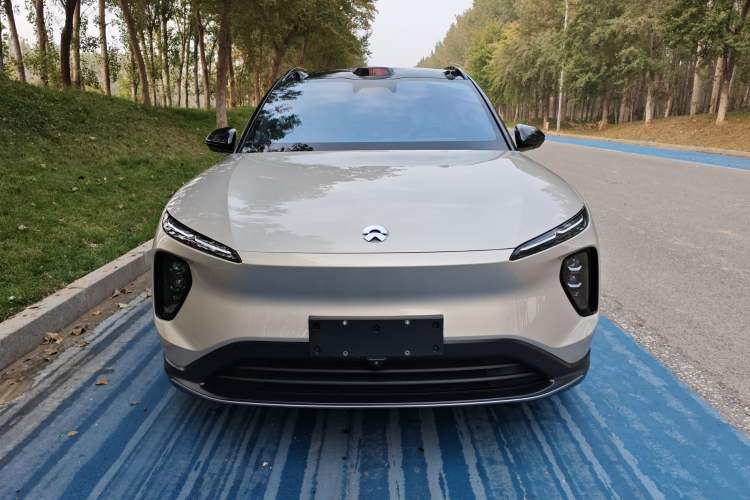 Used Nio ES6 2023 75 kWh Exterior 1