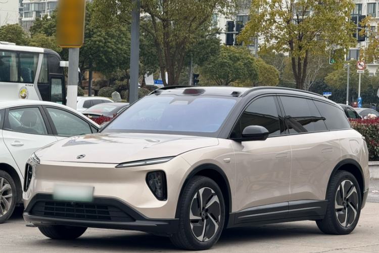 Used Nio ES6 2023 75 kWh Exterior 4