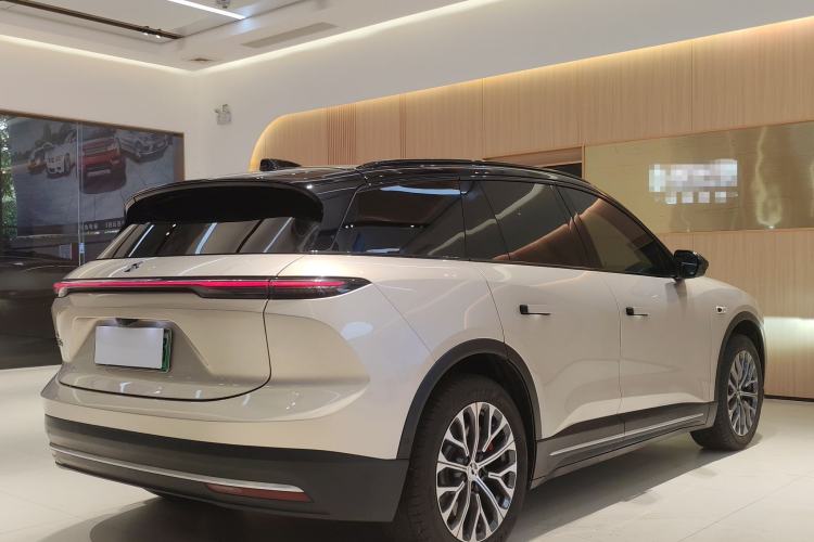 Used Nio ES6 2023 75 kWh Exterior 4
