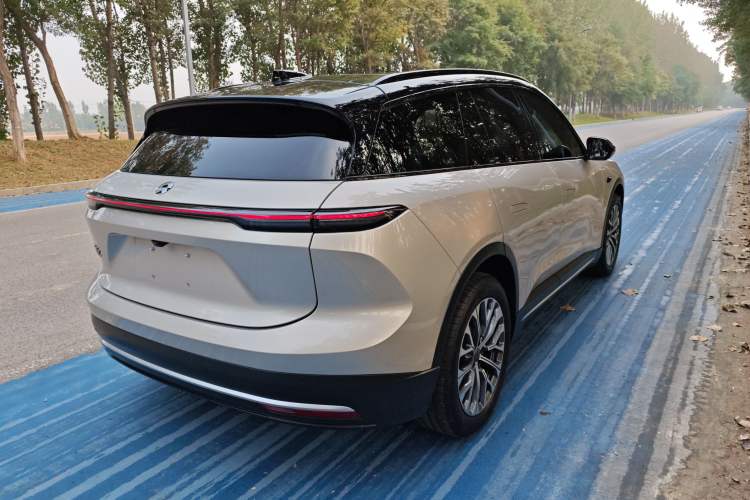 Used Nio ES6 2023 75 kWh Exterior 5