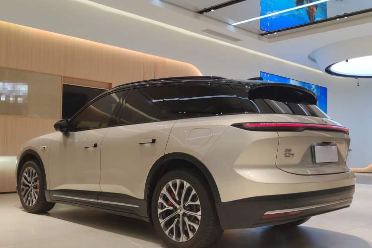 Used Nio ES6 2023 75 kWh Exterior 6