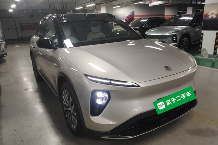 Used Nio ES6 2023 75 kWh Front Right 45 Deg