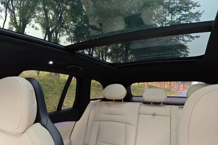 Used Nio ES6 2023 75 kWh Headliner