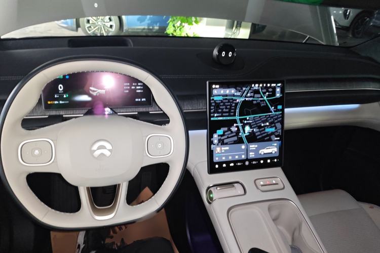 Used Nio ES6 2023 75 kWh Interior 2