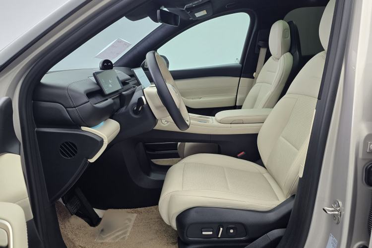 Used Nio ES6 2023 75 kWh Interior 2
