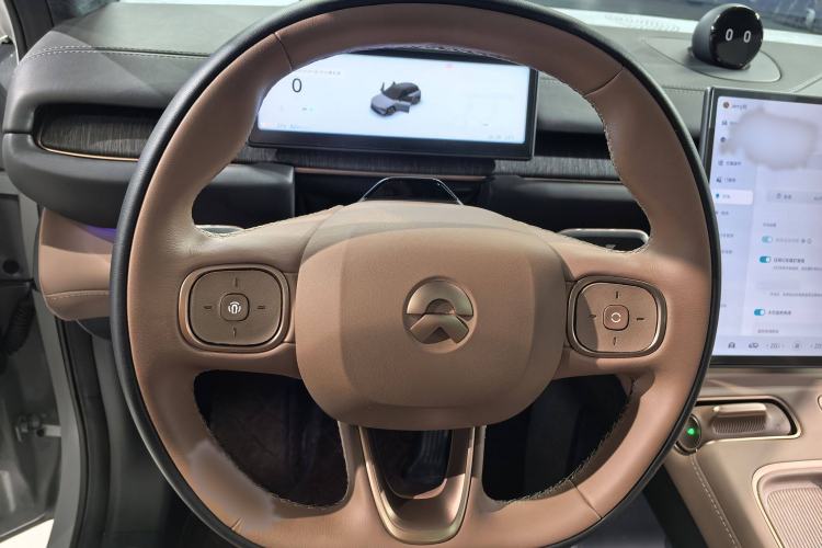 Used Nio ES6 2023 75 kWh Interior 2