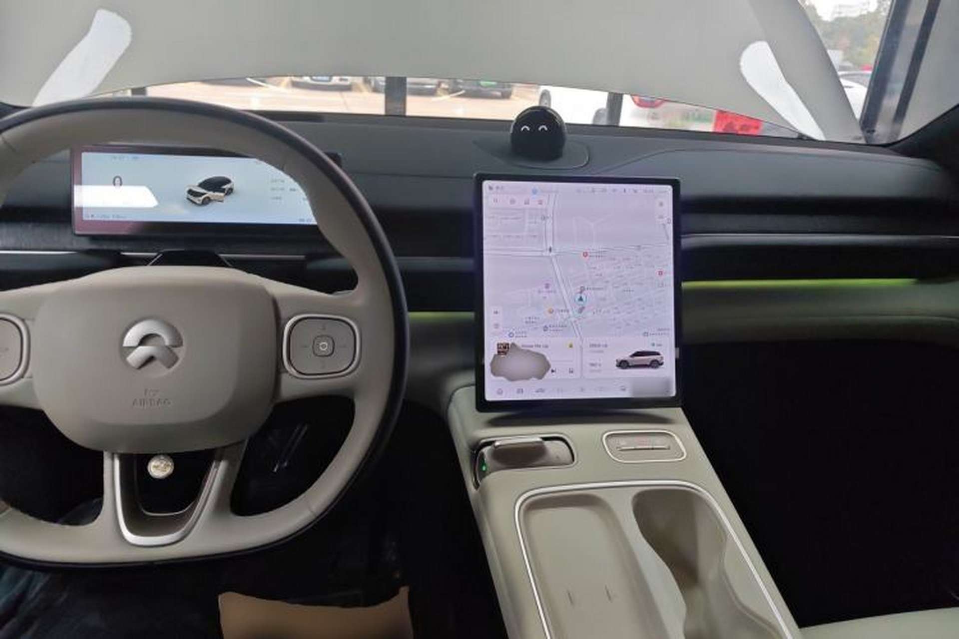 Used Nio ES6 2023 75 kWh Interior 2