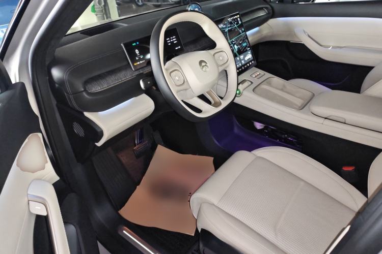 Used Nio ES6 2023 75 kWh Interior 3