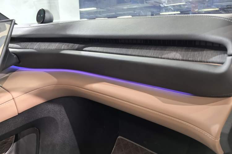 Used Nio ES6 2023 75 kWh Interior 6