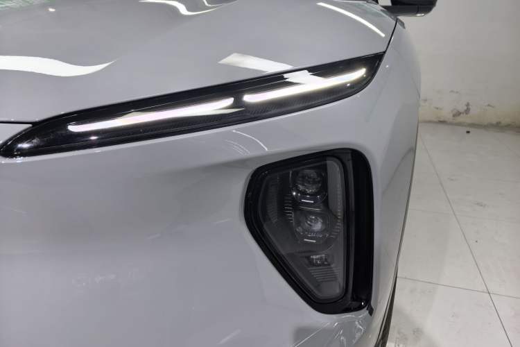 Used Nio ES6 2023 75 kWh Left Front Headlight
