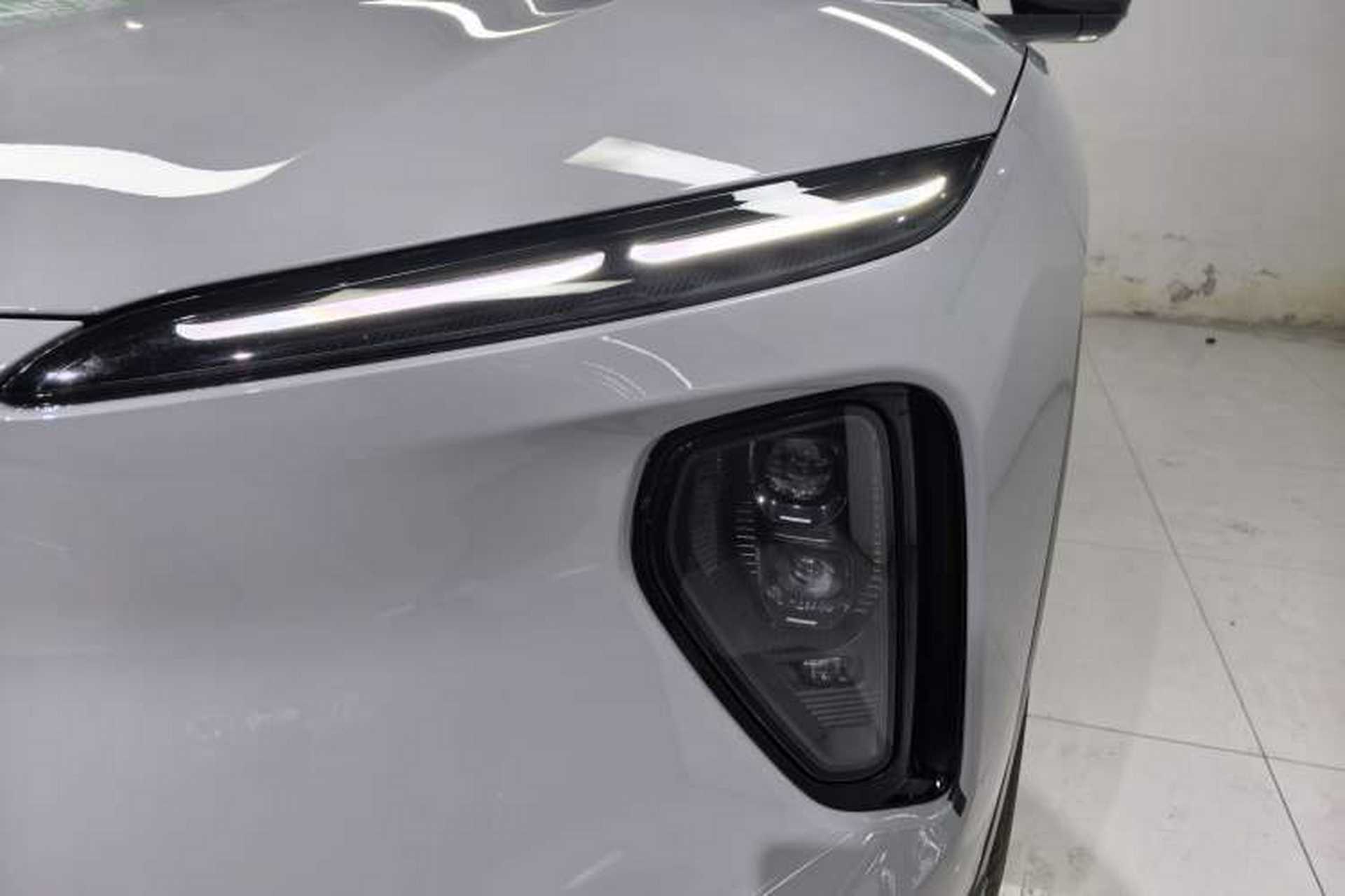 Used Nio ES6 2023 75 kWh Left Front Headlight