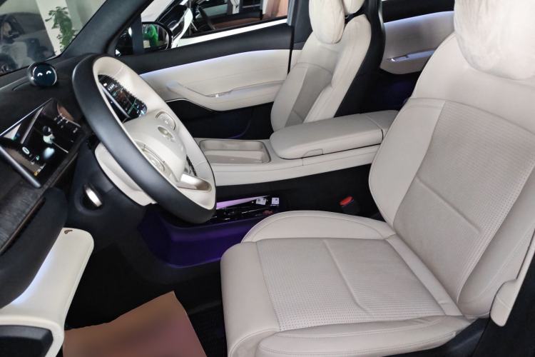 Used Nio ES6 2023 75 kWh Left Front Seat