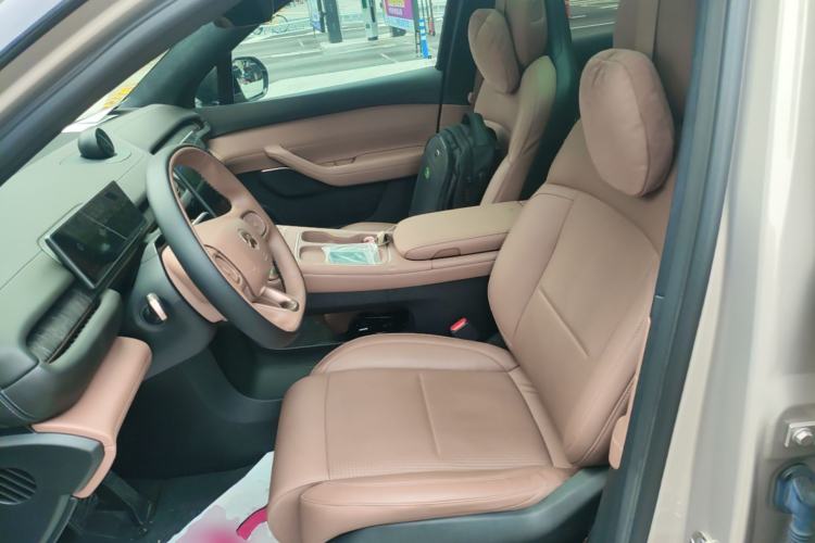 Used Nio ES6 2023 75 kWh Left Front Seat