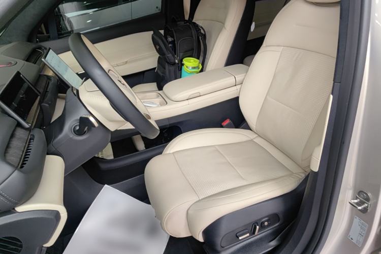 Used Nio ES6 2023 75 kWh Left Front Seat
