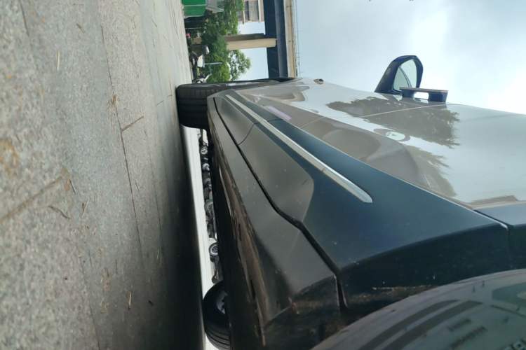 Used Nio ES6 2023 75 kWh Left Side Sill