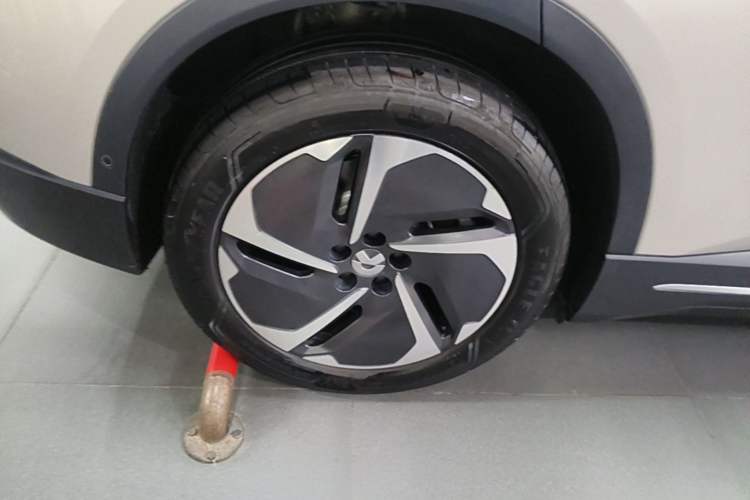 Used Nio ES6 2023 75 kWh Right Rear Wheel Hub
