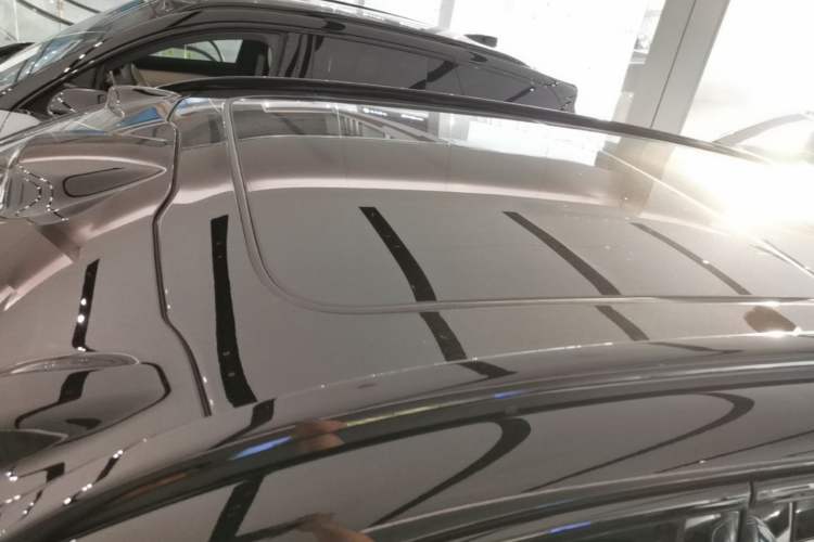 Used Nio ES6 2023 75 kWh Roof